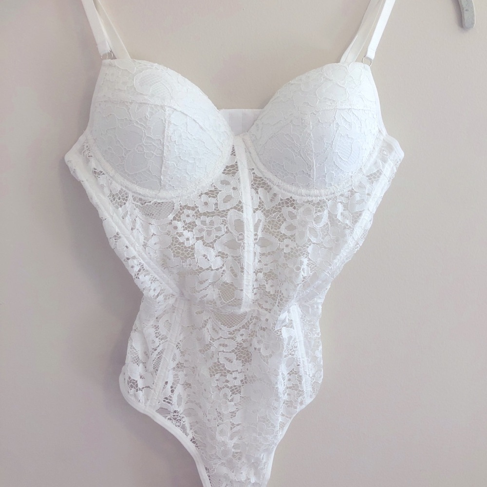 White lace bodysuit